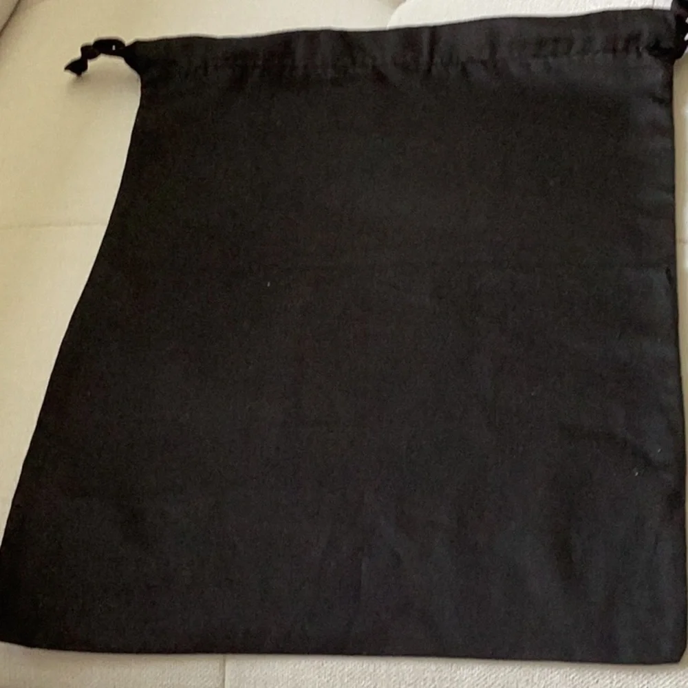 15.x11,5. Dolce and Gabbana Dust Bag